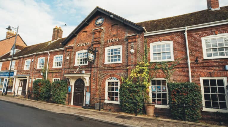 Meet Your Local | The Swan Inn,  Sturminster Newton