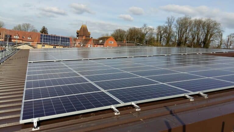 Wessex Electrical installs ‘23 football fields’ of solar panels at Clayesmore School