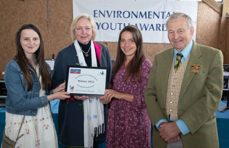 Gryphon Students win Environmental Youth Award