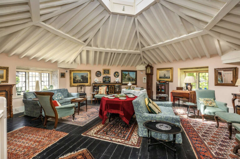 So you think you know about living in a listed building …