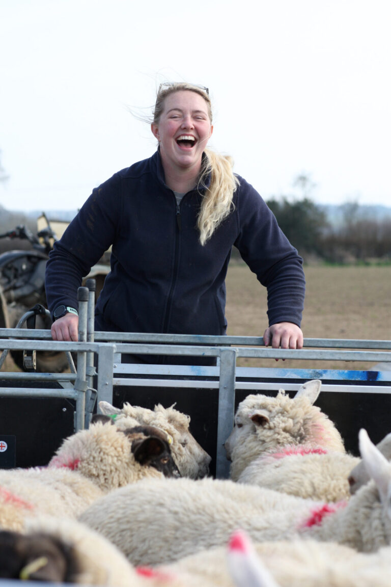 Anyone that sings a bit of country has my heart’ – Dorset Island Discs