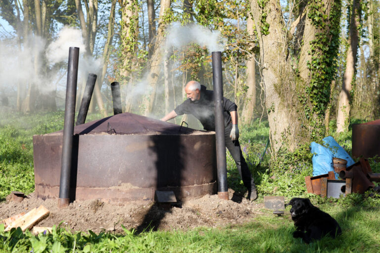 The call of the charcoal