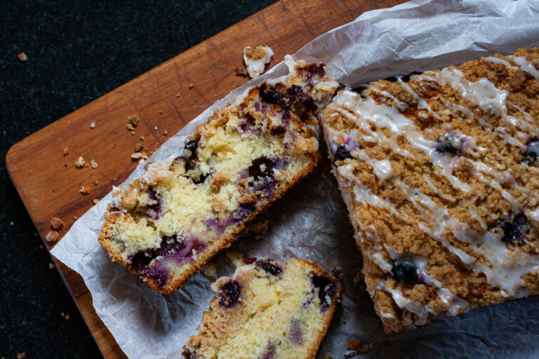 Blueberry and lemon crumble loaf