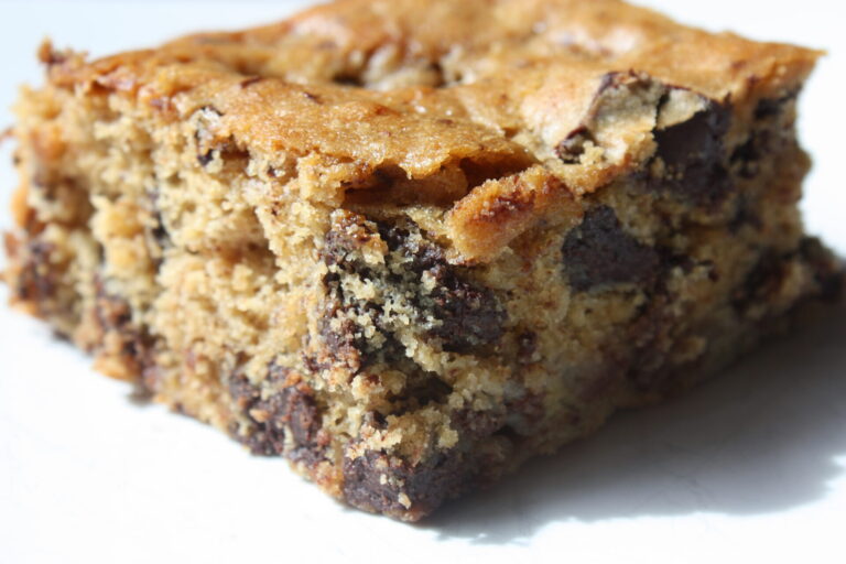 Banana chocolate cake