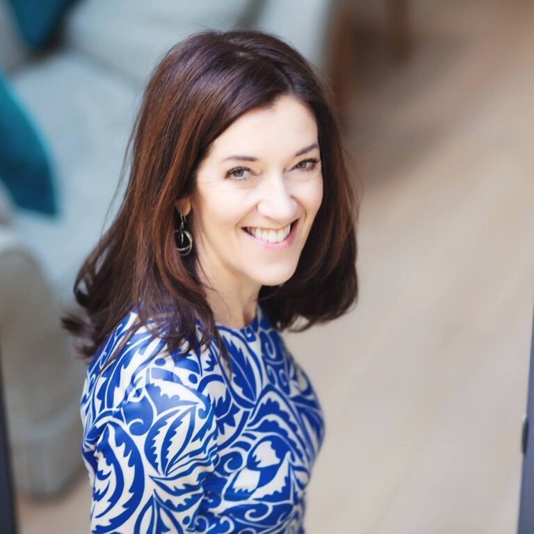 Bestselling author Victoria Hislop answers the Random 19 questions