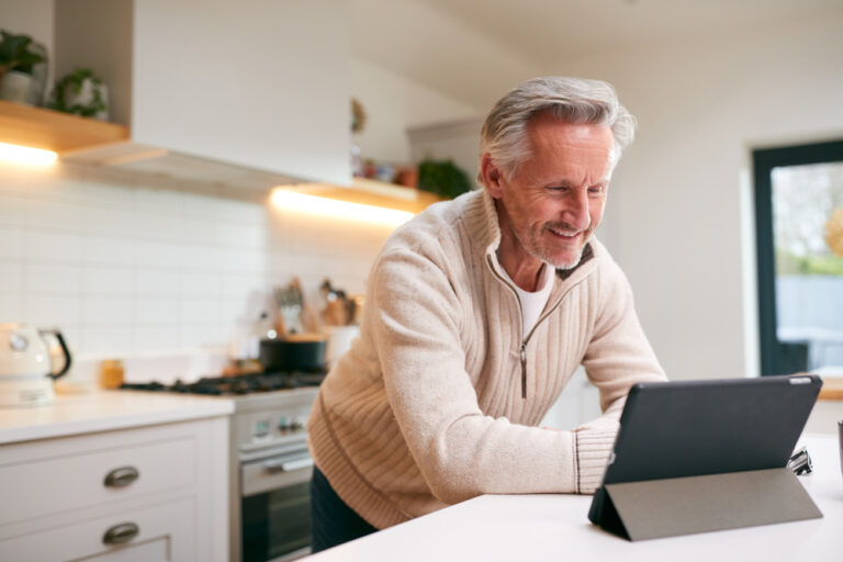 Please can someone explain pension credit?