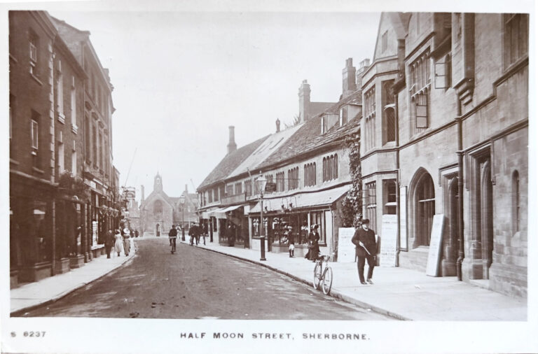 A century ago in Sherborne : POSTCARDS FROM A DORSET COLLECTION