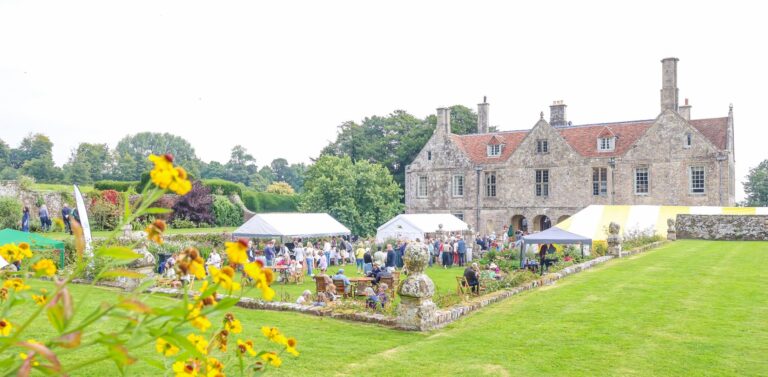 More than £25,000 raised by Hatch House Open Garden