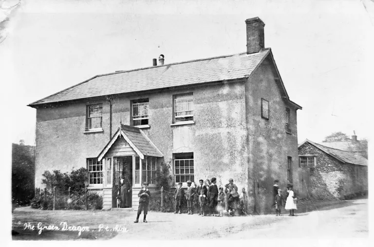 Blacksmith’s wife dies in her chair