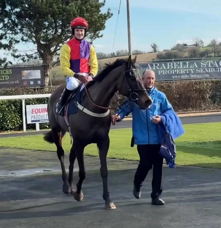WINCANTON RACEDAY NEWS: ALEXEI ENTERS CHAMPION HURDLE RECKONING WITH KINGWELL SUCCESS